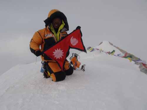 Mingma on Kangchenjunga summit - May 2011