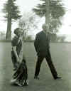 Gandhi_Bhutto_stroll_Raj_Bhavan_Shimla_June_27_1972.jpg (21756 bytes)