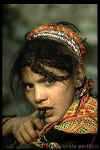 Kalash_girl_-yannis_psilakis.jpg (34267 bytes)