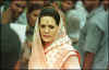 Sonia_Gandhi_by_Pradeep_bhatia.jpg (26593 bytes)