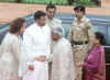 mush_and_sehba_rcvd_by_pres_and_wife-AP.jpg (28035 bytes)